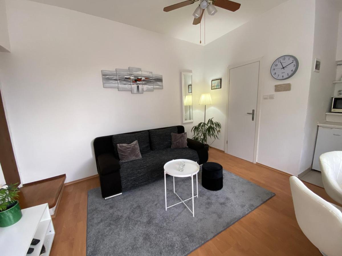 Apartment Andreja Senj  Exteriér fotografie
